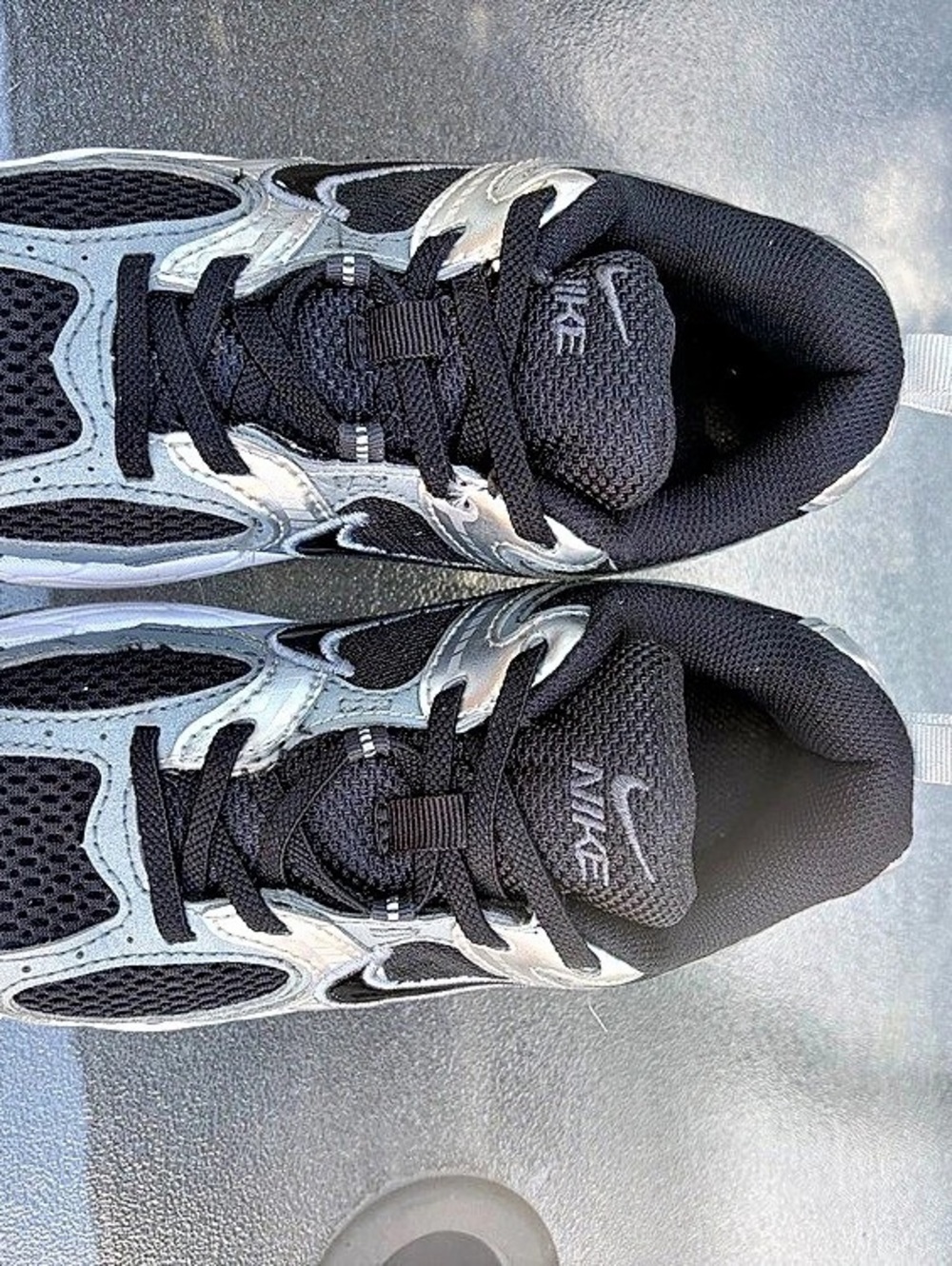 Nike Athletic Shoes in Black & Gray